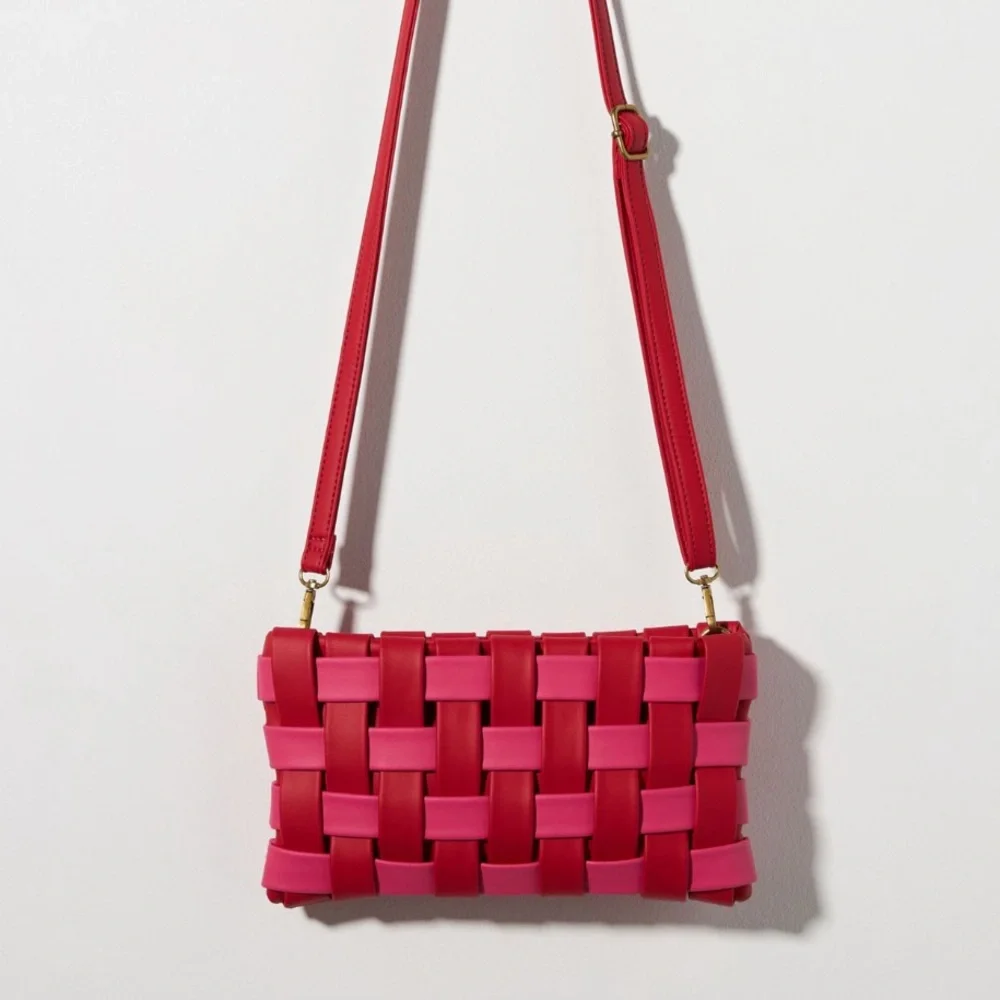 Anthropologie Puffy Woven Red and Pink Woven Clutch Or Crossbody - Picture 4 of 12